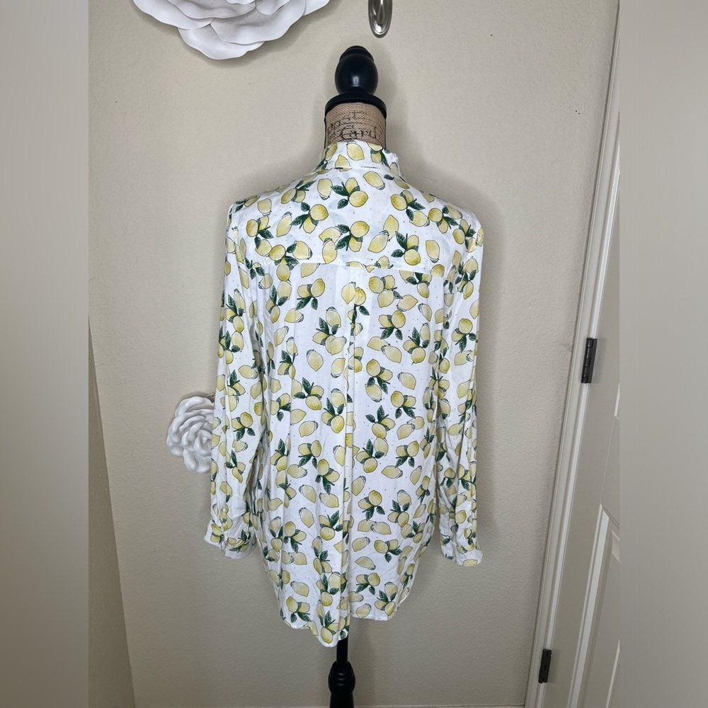NTM: BeachLunchLounge Lemon Printed Alanna Button Down Long Sleeve Top Sz L - Picture 10 of 16